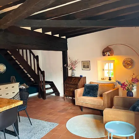 Le Moulin En Route Rose En Grijs, Badkamer En Bed & Breakfast Bleves