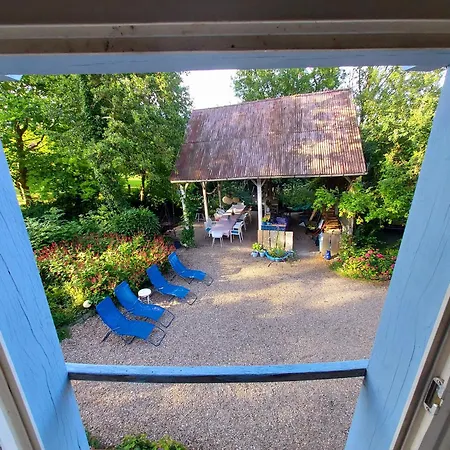 Le Moulin En Route Rose En Grijs, Badkamer En
